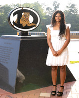 Niya Senior Portraits